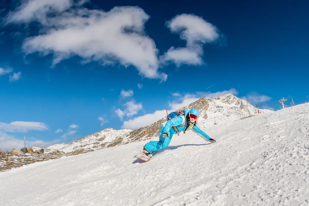 Snowboard freeride à Montgenèvre