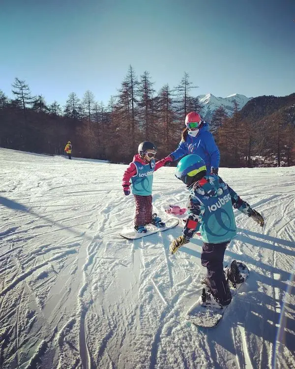 Group snowboard lessons Montgenèvre