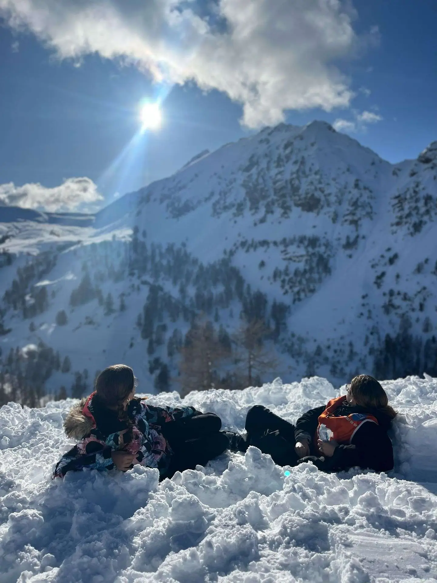 Teen group ski lesson in Montgenèvre
