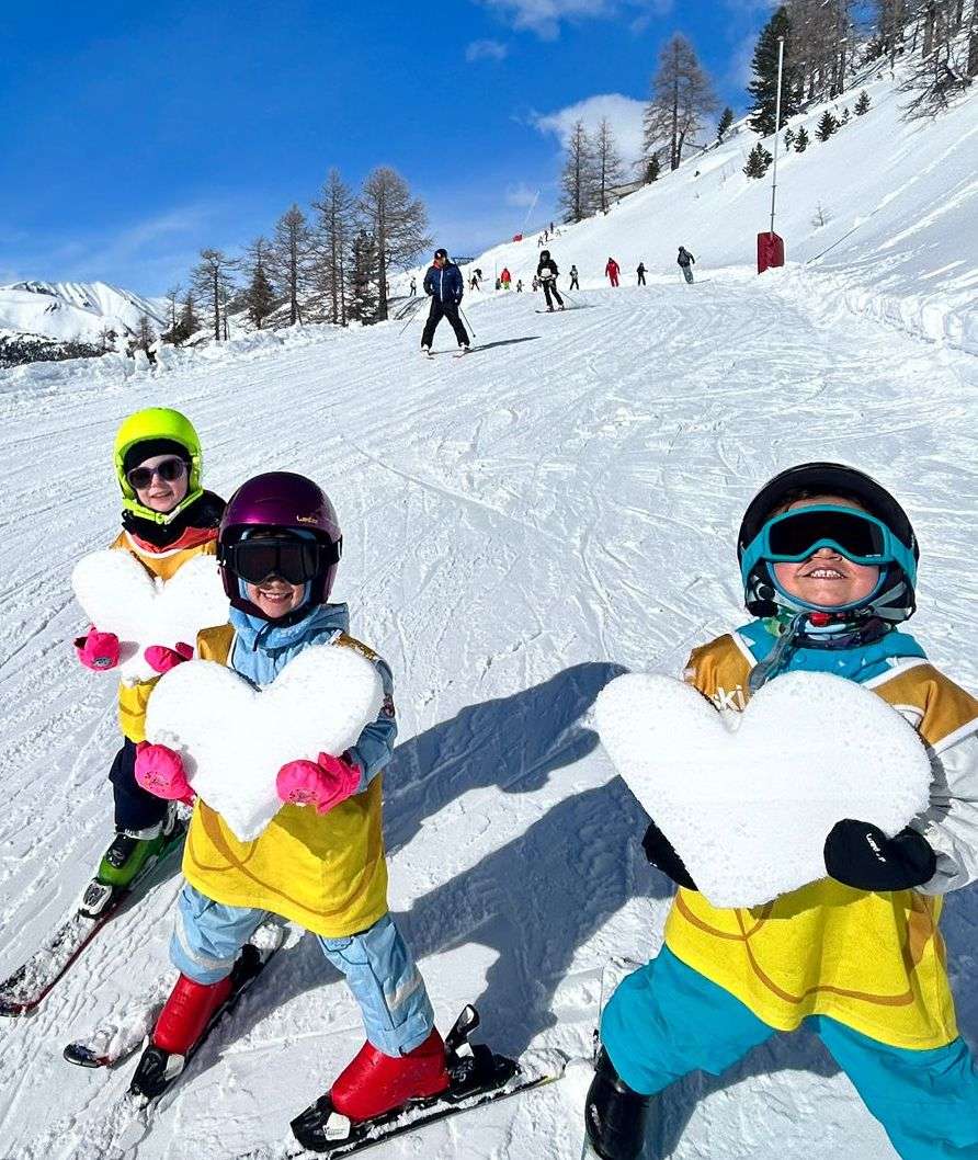 cours collectifs ski enfants Montgenèvre petits groupes 3 à 8 élèves