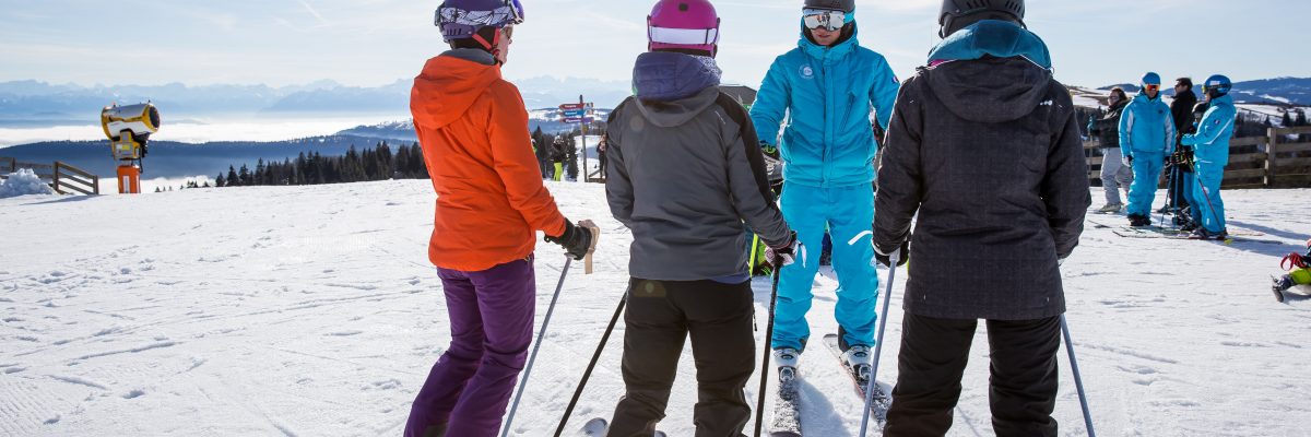 Mini groupes en ski pour les adultes à Montgenevre.